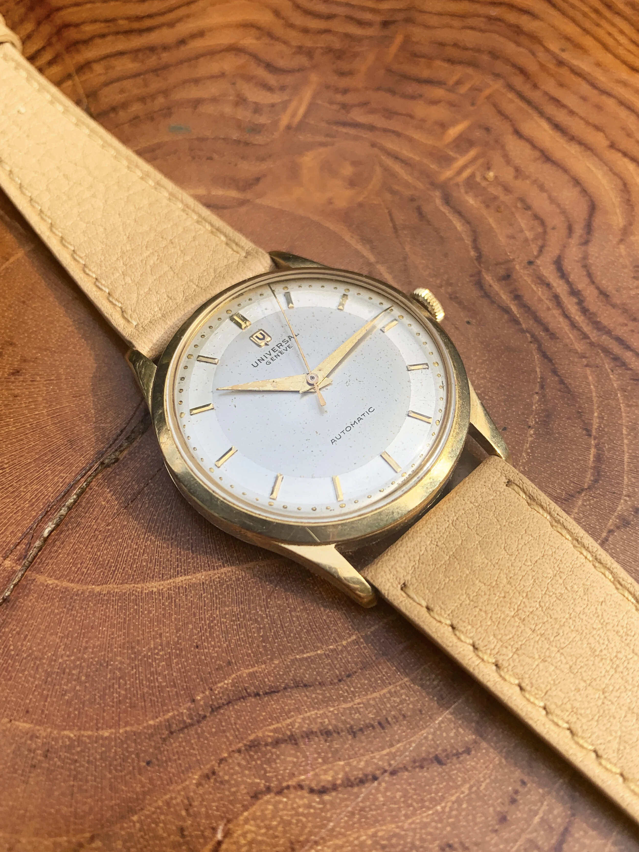 1951 Universal Geneve 18k Gold Bumper Wind — Shiny Happy Objects